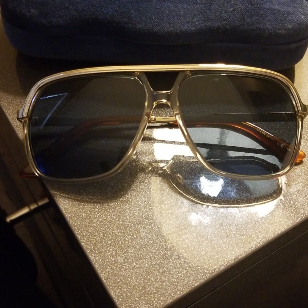 Gucci glasses aviator style - Picture 1 of 3